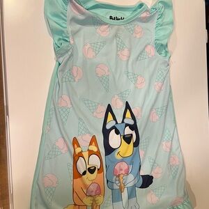 Toddler Bluey nightgown  size 5T